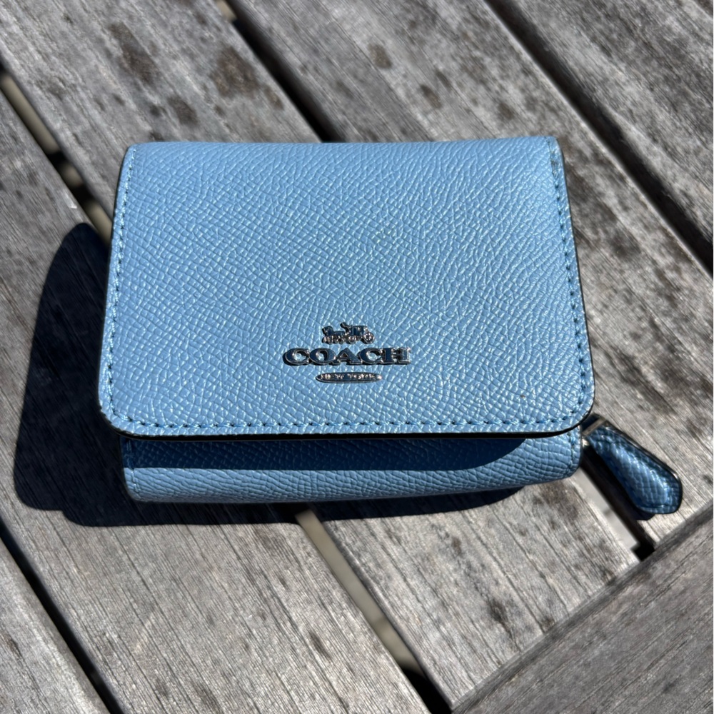 Coach Small Blue Leather Wallet – Snap & Zip Coin Pocket